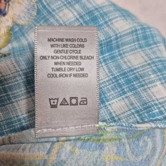 John Mark Women’s Shirt Top Embroidered Floral 3/4 Sleeve Button  Tunic  (9) - Picture 11 of 12